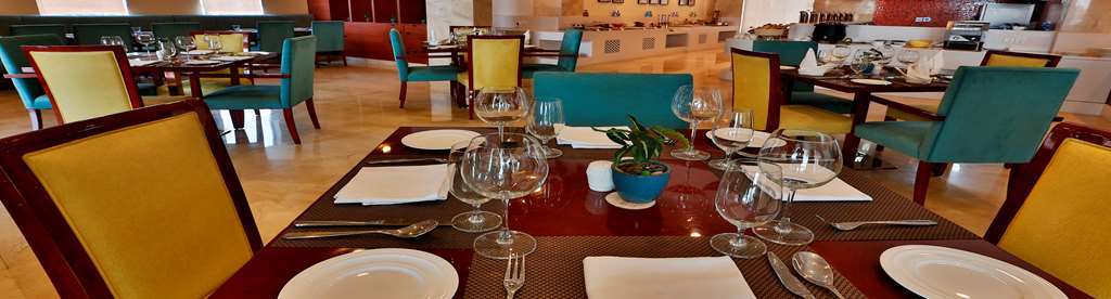 Golden Tulip Vasundhara Hotel Ghaziabad Restaurant photo